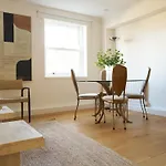 Europa House Apartments